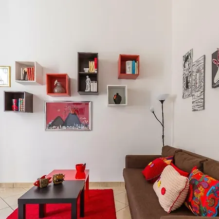 Domus Claudiana Apartman Nápoly