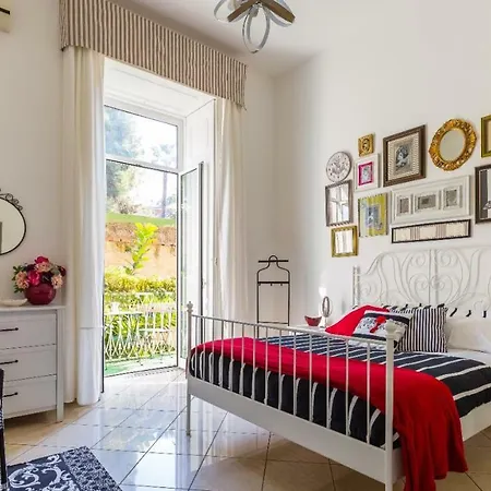 Domus Claudiana Apartment